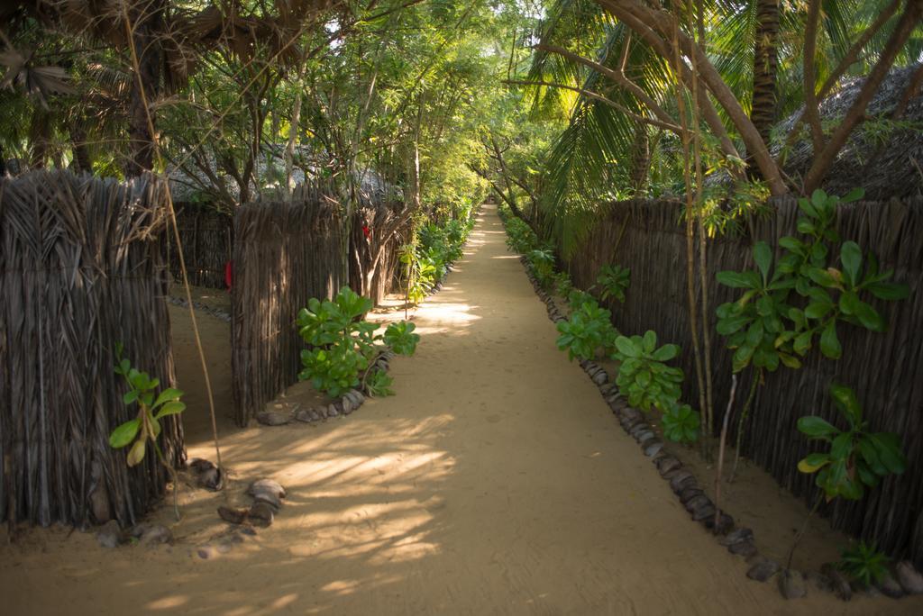 Bar Reef Resort Etalai Luaran gambar