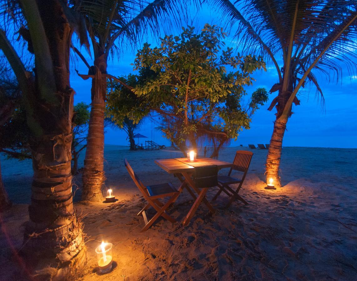 Bar Reef Resort Etalai Luaran gambar